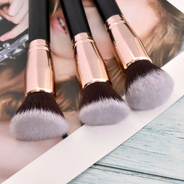 KissICON KissIcon All In One Makeup Brush - Versatile