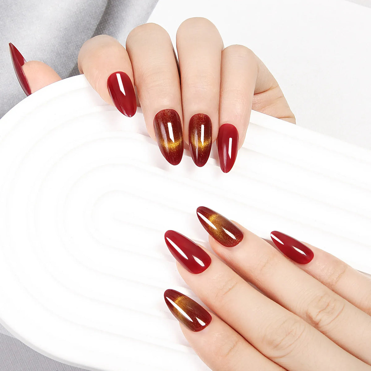 KissICON KissIcon Almond Press On Nails Cat Eye Design