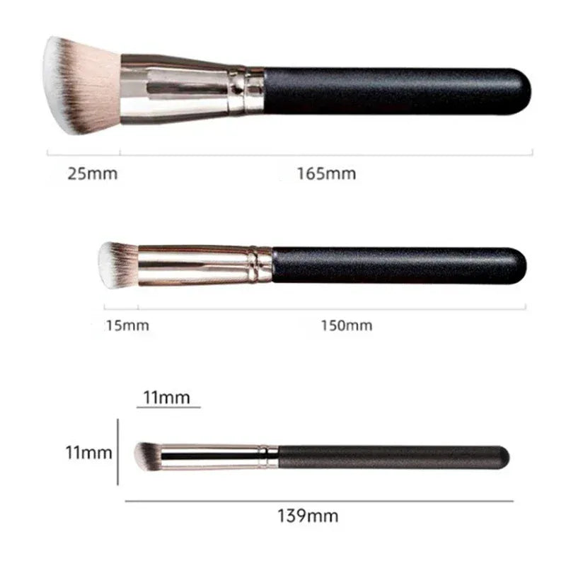 KissICON KissIcon Angled Foundation Concealer Brush - Seamless