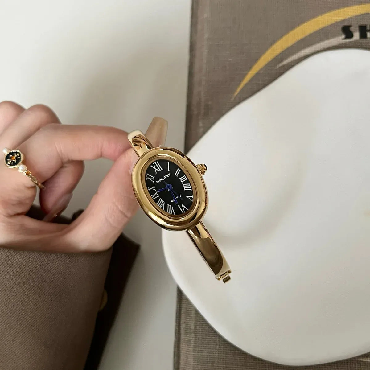 KissICON KissIcon Bathtub Watch Women Rose Gold Luxury Quartz