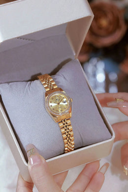 KissICON KissIcon BS Women Watch Calendar Quartz Steel Band
