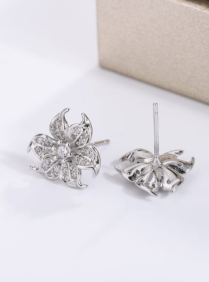 KissICON KissIcon Charming Flower Earrings - Sparkling CZ Shine