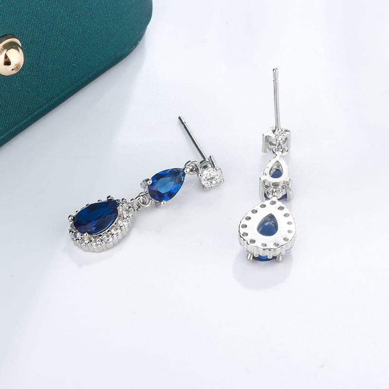 KissICON KissIcon Classic 925 Silver Plated Earrings - Color Zircon