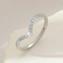 KissICON Kissicon Delicate Bling V Ring – Stainless Gold Shine