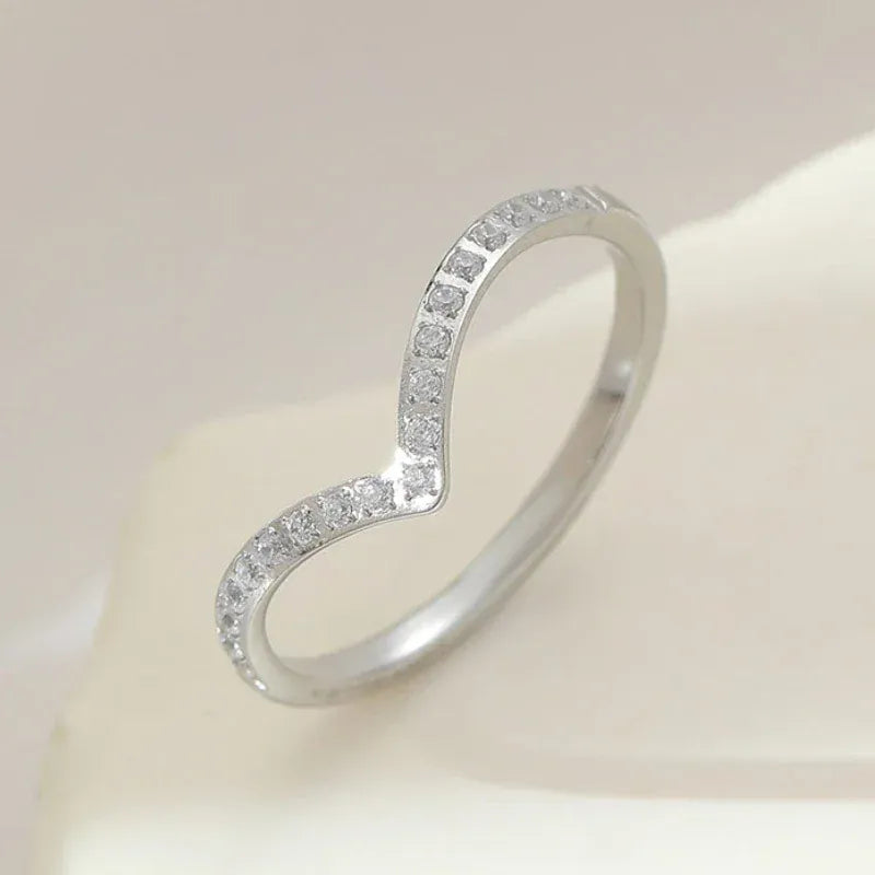 KissICON Kissicon Delicate Bling V Ring – Stainless Gold Shine