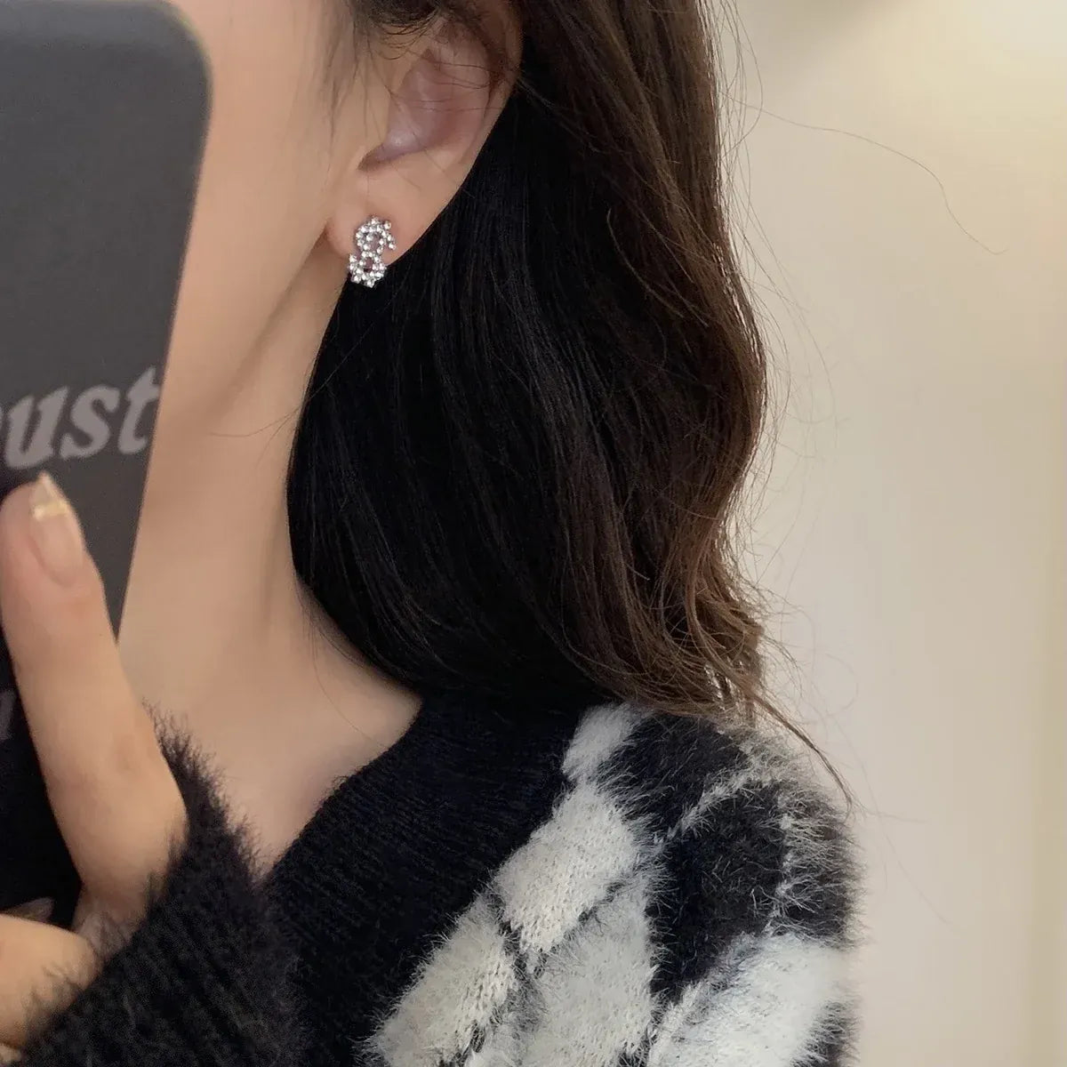 KissICON Kissicon Dollar Symbol Crystal Stud Earring – Sparkle
