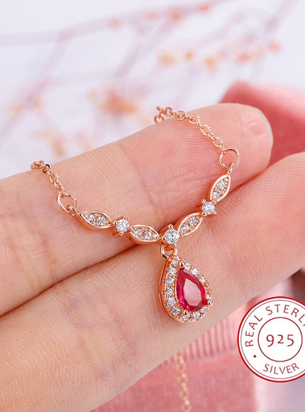 KissICON KissIcon Exquisite Womens Smile Necklace 18K Gold Red Zircon