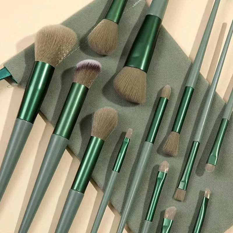 KissICON KissIcon Face Eyes Brush Set - Multifunctional Makeup