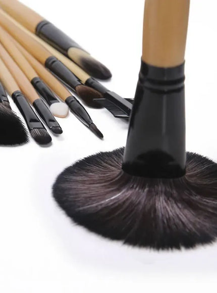 KissICON KissIcon Gift Bag Of 24 Makeup Brushes Set
