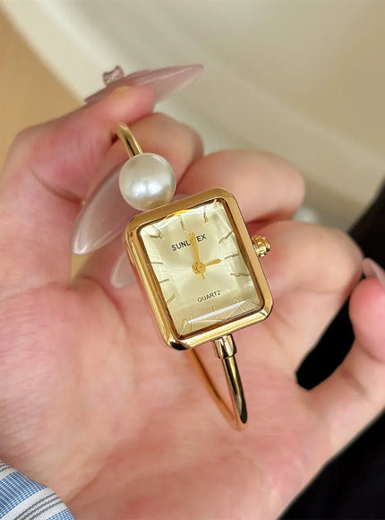 KissICON KissIcon Gold Square Pearl Watch - Light Luxury