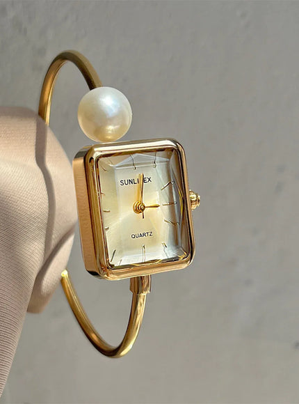 KissICON KissIcon Gold Square Pearl Watch - Light Luxury