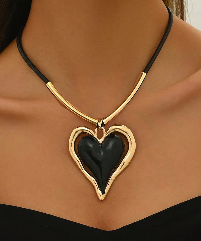 jkthpu-45 KissIcon Heart Pendant Necklace - Everyday Chic Accessory
