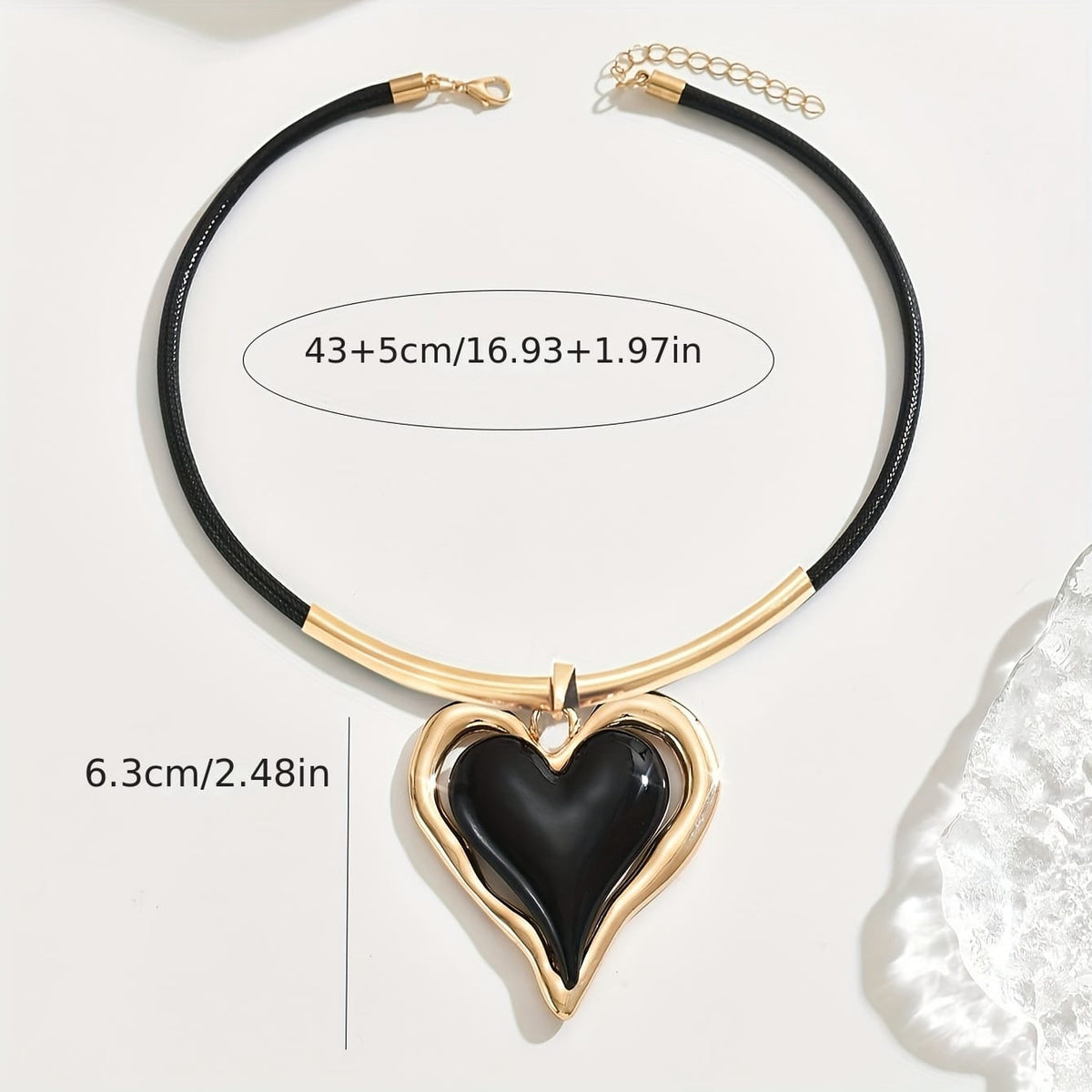 jkthpu-45 KissIcon Heart Pendant Necklace - Everyday Chic Accessory