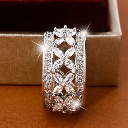 KissICON KissIcon Hollow Zircon Ring For Women Geometric Shine Gift