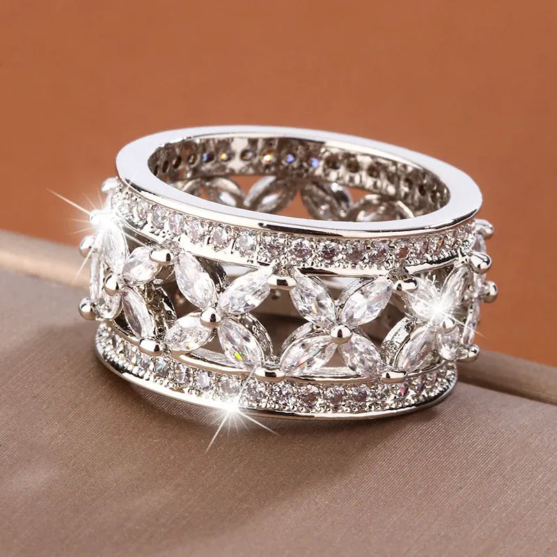 KissICON KissIcon Hollow Zircon Ring For Women Geometric Shine Gift