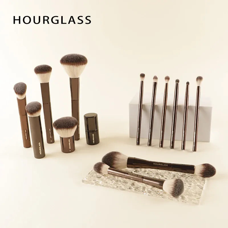 KissICON KissIcon Hourglass Retractable Makeup Brush - All In