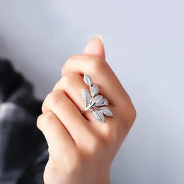 KissICON Kissicon Huitan Leaf Ring – Full Paved CZ