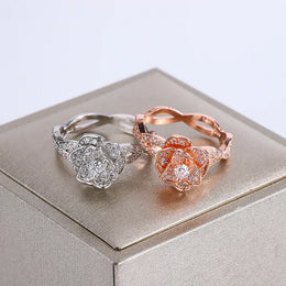 KissICON KissIcon InterTwined 3D Rose Ring White Zircon - Dazzle