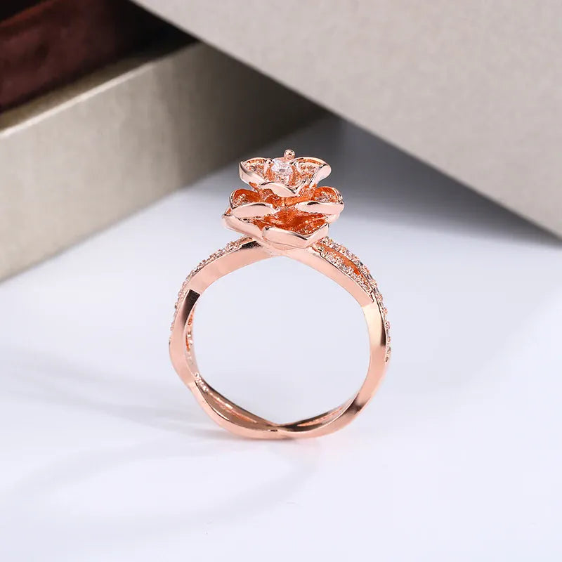 KissICON KissIcon InterTwined 3D Rose Ring White Zircon - Dazzle