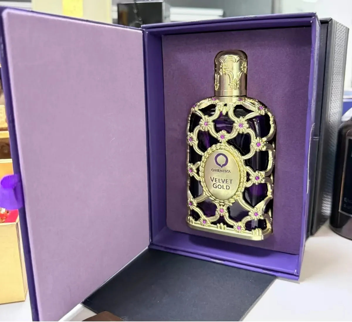 KissICON KissIcon Lattafa Oud Saffron Unisex Eau De Spray
