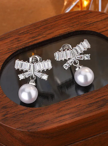 KissICON KissIcon Lovely Bow Shaped Stud Earrings - Zircon Sparkle