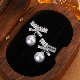 KissICON KissIcon Lovely Bow Shaped Stud Earrings - Zircon Sparkle