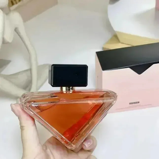 KissICON KissIcon Luxury Fragrance 90ml - Floral Scent Long