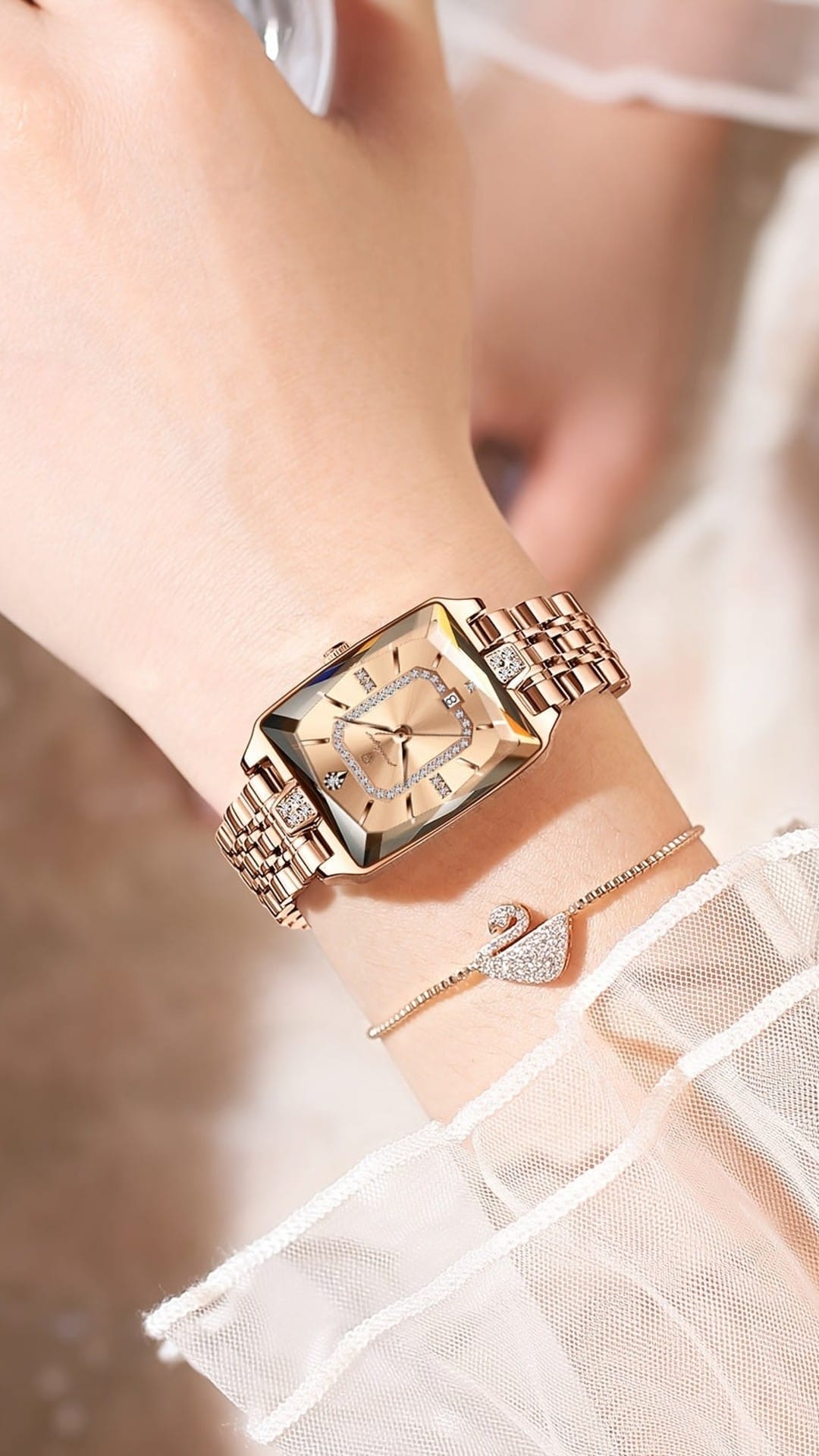 jkthpu-45 KissIcon Luxury Gold Hand Square Watch Chronograph