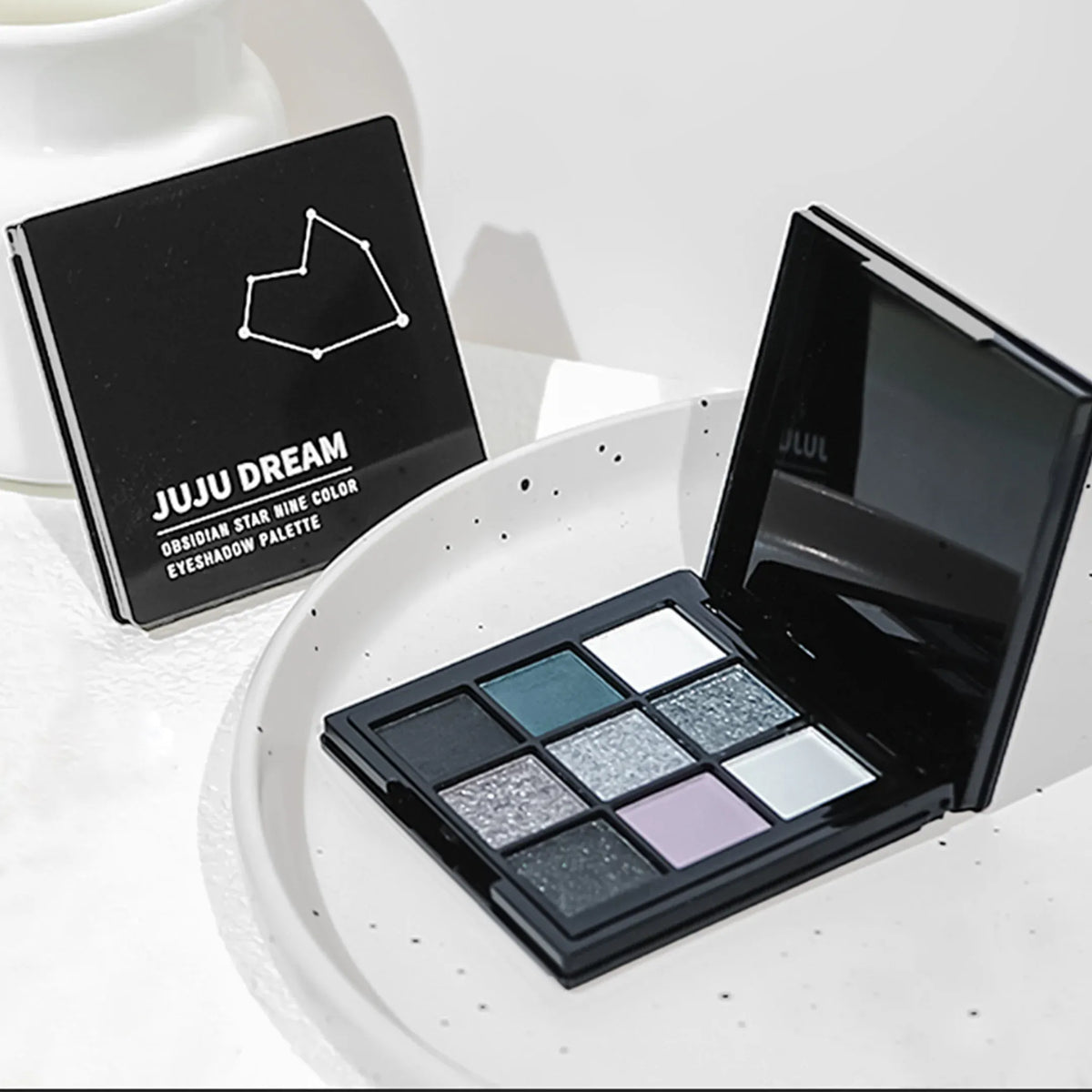 KissICON KissIcon Nine Color Eyeshadow Palette - Long-Lasting