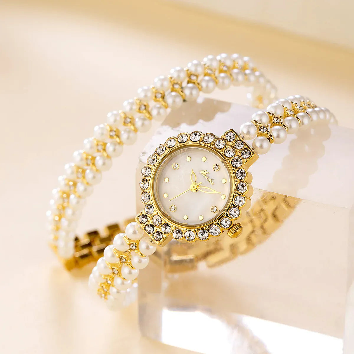 KissICON [KissIcon] Romantic Womens Watch Pearl Bracelet - Waterproof