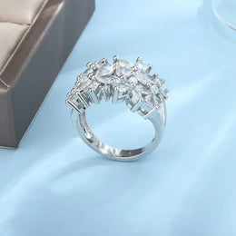 KissICON KissIcon Silver Petal Rotating Ring - Natural Zircon Glow