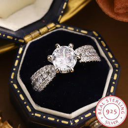 Dropshipman KissIcon Silver Plated Ring For Women 6 Prong Zircon Shine