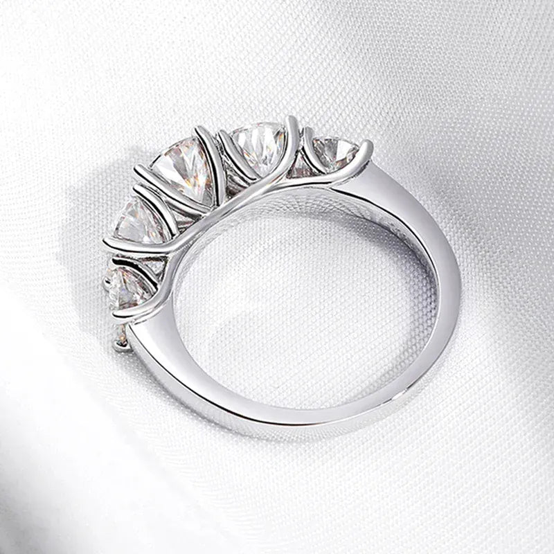 Dropshipman KissIcon Smyoue Moissanite Five Stone Ring - Sparkling Band