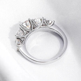 Dropshipman KissIcon Smyoue Moissanite Five Stone Ring - Sparkling Band