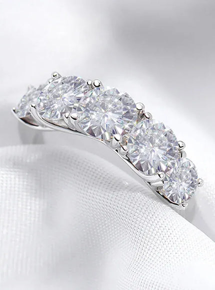 Dropshipman KissIcon Smyoue Moissanite Five Stone Ring - Sparkling Band