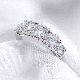 Dropshipman KissIcon Smyoue Moissanite Five Stone Ring - Sparkling Band