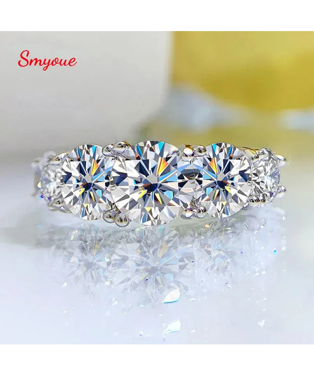 Dropshipman KissIcon Smyoue Moissanite Five Stone Ring - Sparkling Band
