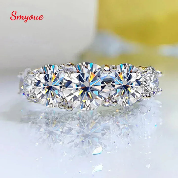 KissIcon Smyoue Moissanite Five Stone Ring - Sparkling Band