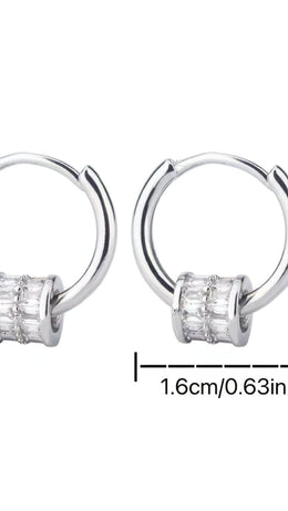 jkthpu-45 KissIcon Sparkling Zirconia Designer Earrings 18K Gold