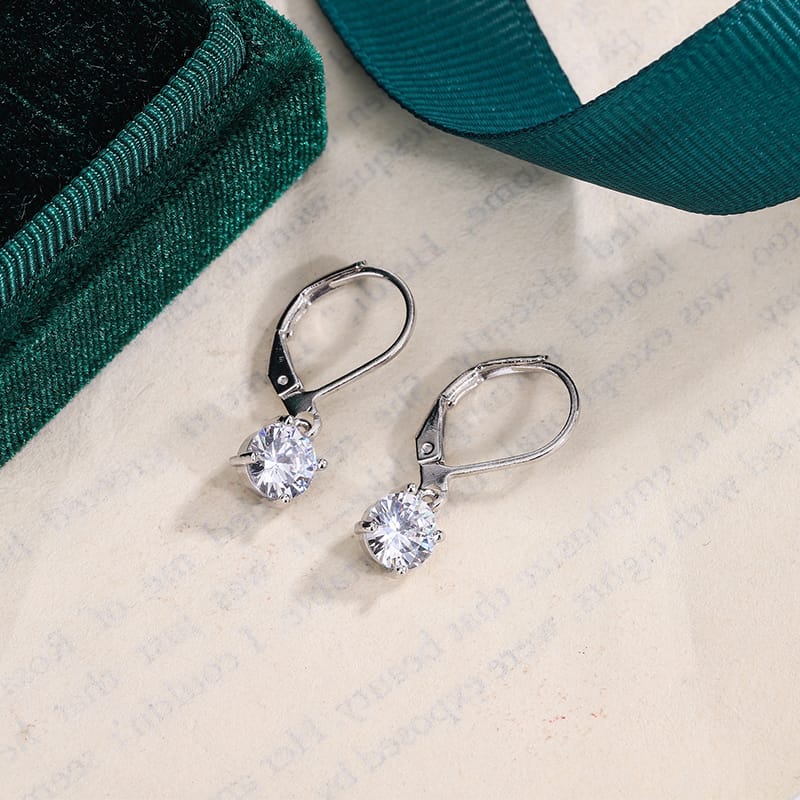 KissICON KissIcon Square White Zircon Earring - 925 Silver Plated