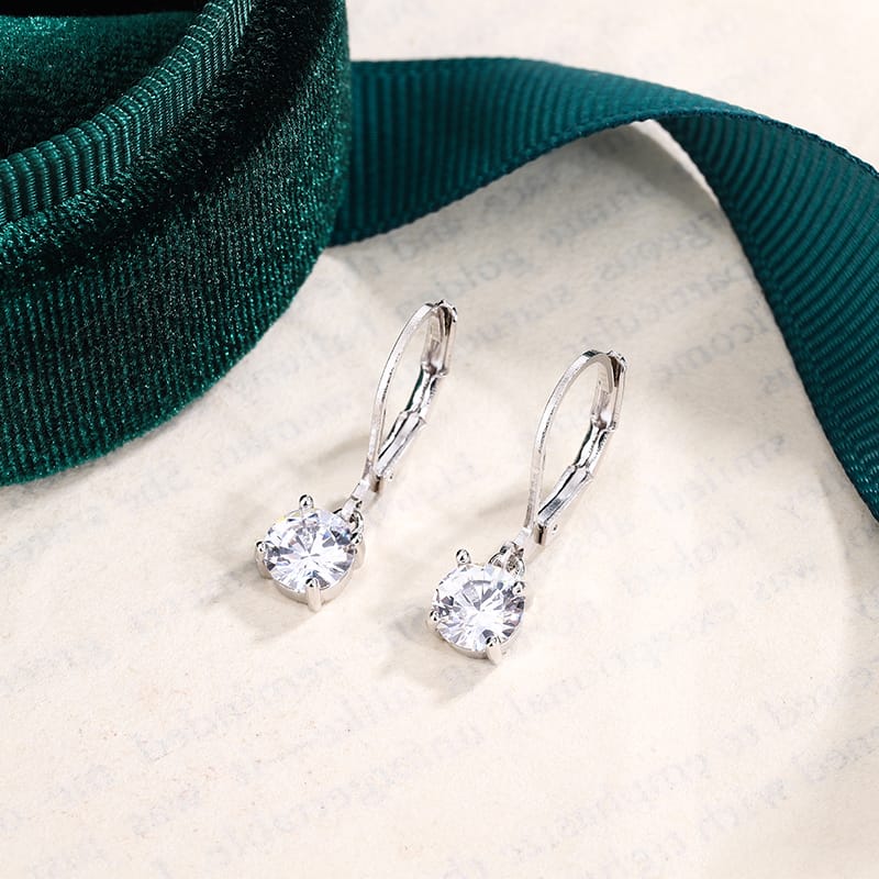 KissICON KissIcon Square White Zircon Earring - 925 Silver Plated