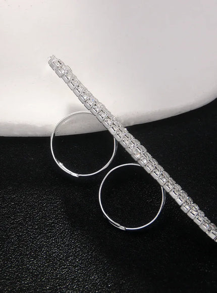 KissICON Kissicon Two Finger Bar Ring – Rhinestone Open Sparkle