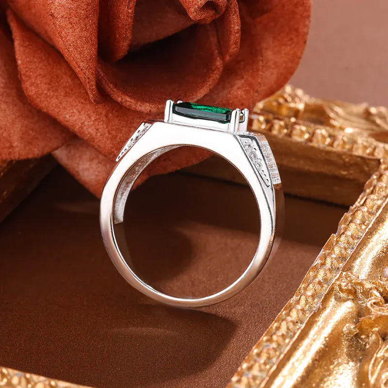 KissICON KissIcon Unisex Classic Green CZ Ring - Perfect Gift