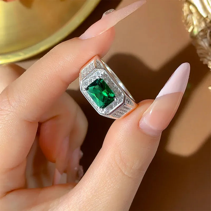 KissICON KissIcon Unisex Classic Green CZ Ring - Perfect Gift