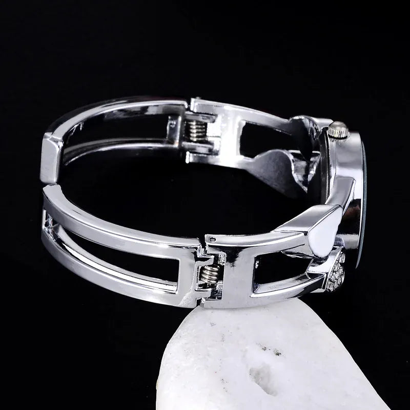 KissICON KissIcon UTHAI Watch For Women - Quartz Wristwatch