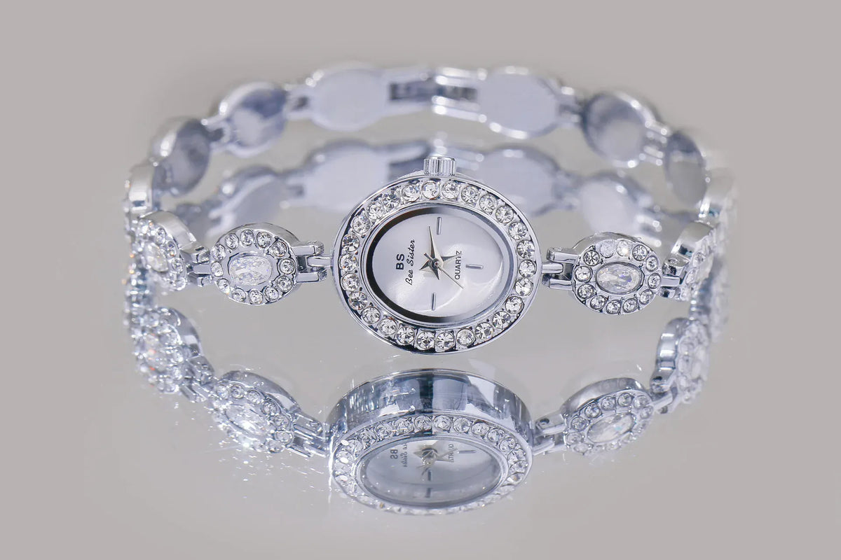 KissICON KissIcon UTHAI Women Chain Watch Light Luxury -