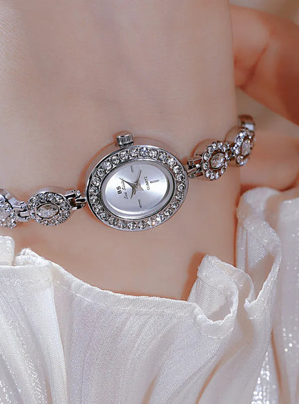 KissICON KissIcon UTHAI Women Chain Watch Light Luxury -