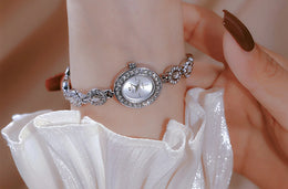 KissICON KissIcon UTHAI Women Chain Watch Light Luxury -