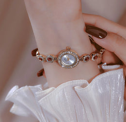 KissICON KissIcon UTHAI Women Chain Watch Light Luxury -