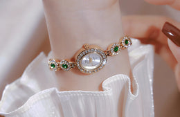KissICON KissIcon UTHAI Women Chain Watch Light Luxury -